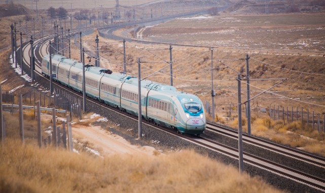 Demir Yollarında Dijital Biletlemeyle 3 Bin Ağaç Kurtarıldı