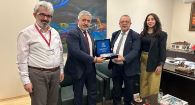 İlhan Öksüz: “Kurumsal İletişim Sağlık Hizmetinin Temelidir”