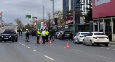 İstanbul’da Polislerle Silahlı Çatışmaya Giren 3 Terörist Etkisiz Hale Getirildi