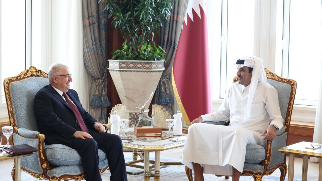 Milli Savunma Bakanı Güler, Katar Emiri İle Görüştü