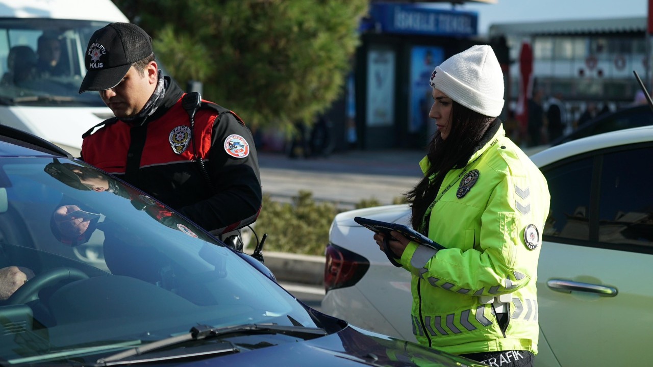 Trafikte Kavga Eden Sürücülere 360 Bin Lira Ceza