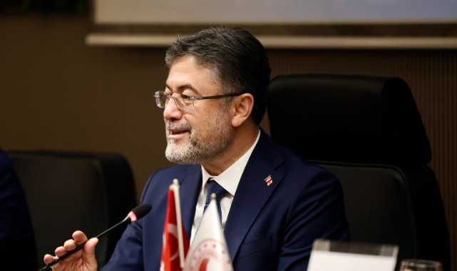 Bakan Yumaklı: “Yılda 2 Milyar Süs Bitkisi Üretiyoruz, 140 Milyon Dolar Gelir Elde Ediyoruz”