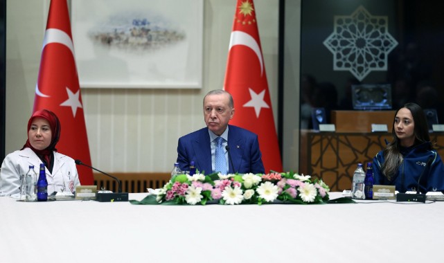 Cumhurbaşkanı Erdoğan: Emeğiyle Geçinen İşçilerimizin Hakkının Yenilmesine Asla Müsaade Etmeyiz