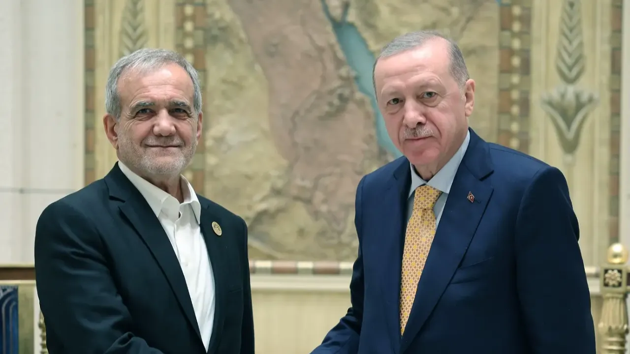 Cumhurbaşkanı Erdoğan, İran Cumhurbaşkanı Pezeşkiyan ile Telefonda Görüştü