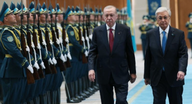 Cumhurbaşkanı Erdoğan Kazakistan’da Resmî Törenle Karşılandı
