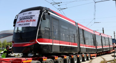 Samsun’a Yeni Tramvay Müjdesi: İlk Araç Şehre Ulaştı