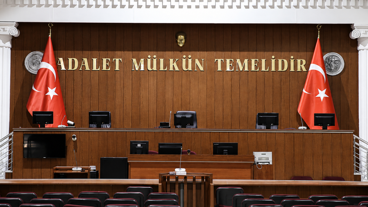 AK Parti'nin 12. Yargı Paketi TBMM'ye Sunuldu