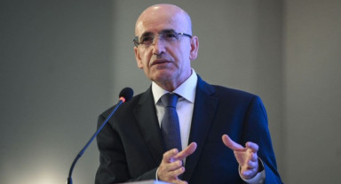 Bakan Şimşek: Dezenflasyon Hedefimiz Doğrultusunda Kararlılıkla Çalışıyoruz