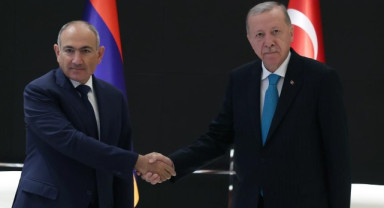Cumhurbaşkanı Erdoğan ile Paşinyan Telefonda Görüştü