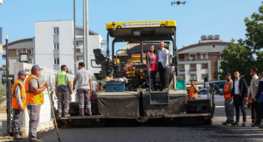 Döşemealtı Yeniköy’de Altyapısı Tamamlanan Yollar Asfaltlanıyor