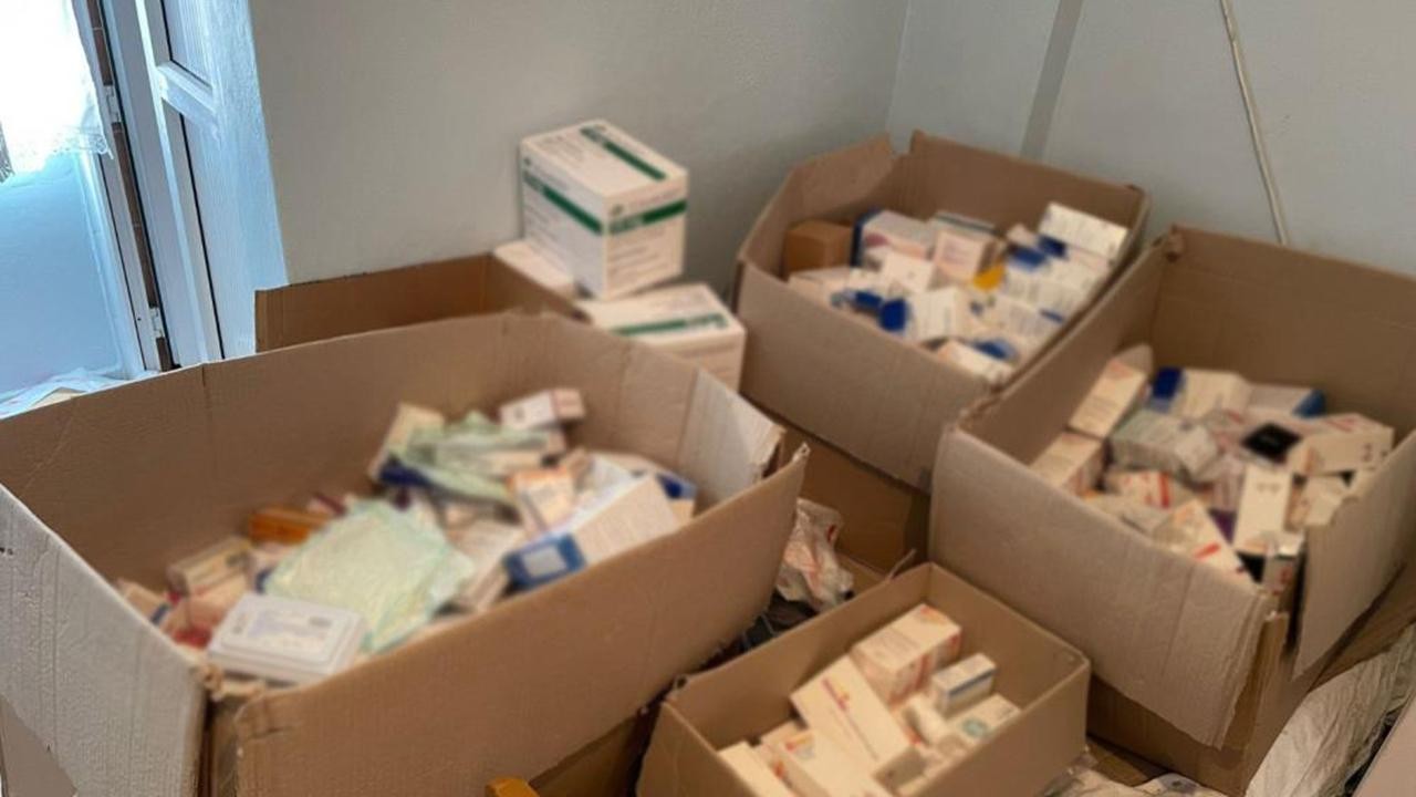 Sahte Reçeteyle Temin Edilen İlaçları Yurt Dışına Gönderen 19 Şüpheli Yakalandı