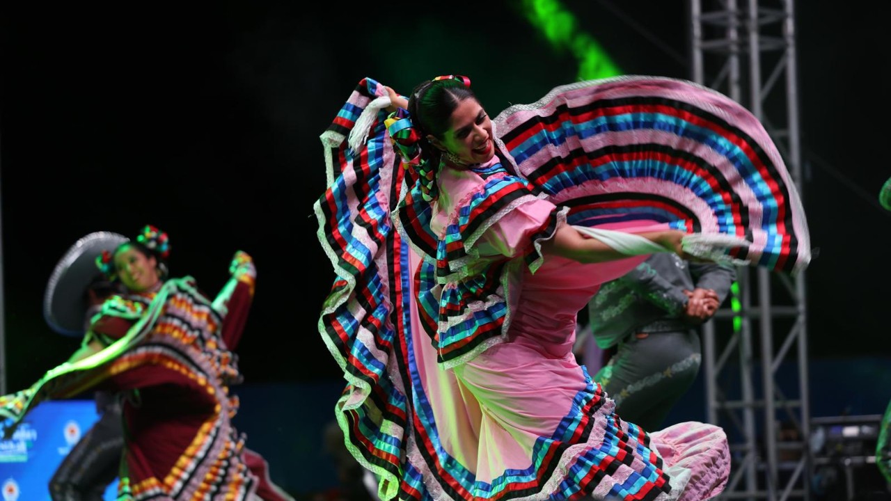 36. Uluslararası Samsun Halk Oyunları Festivali Başladı