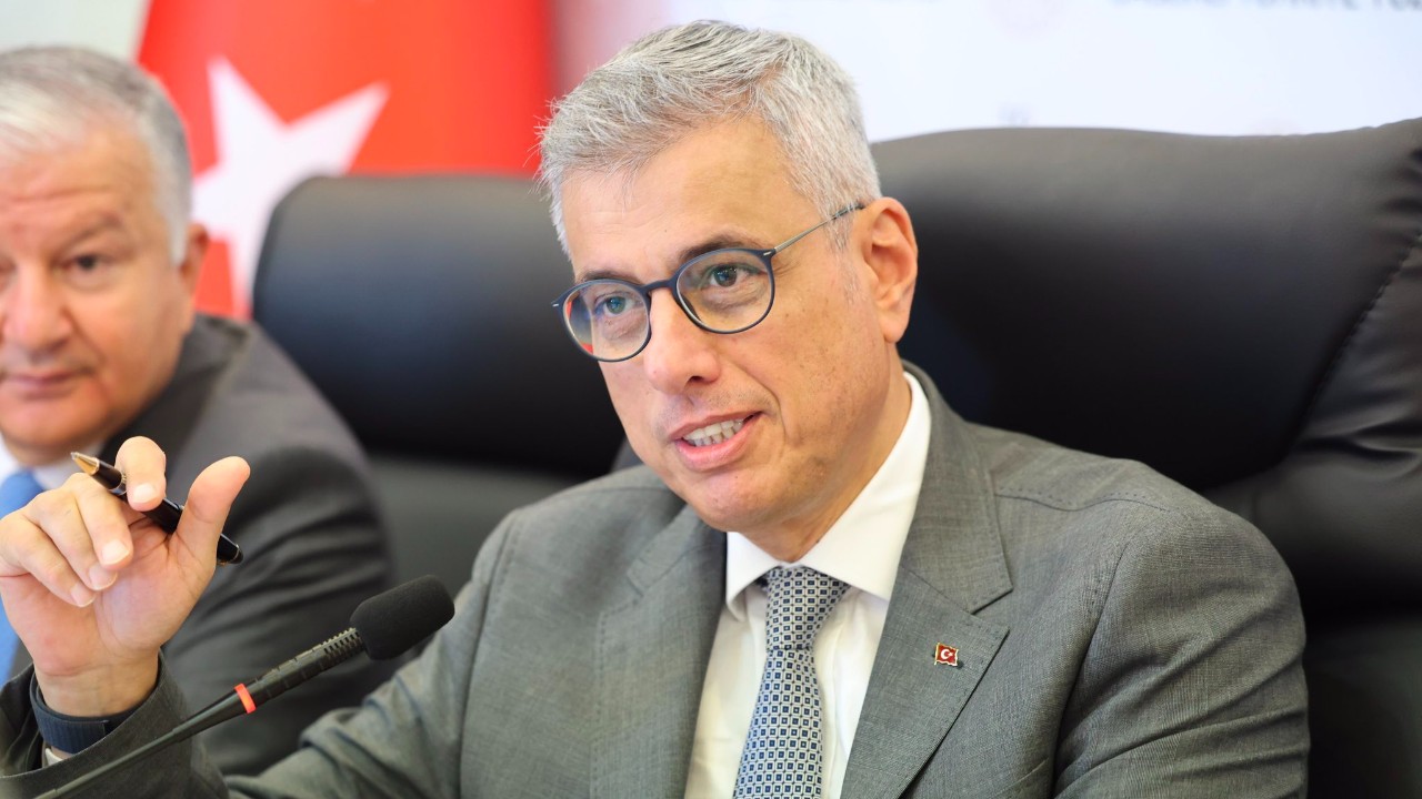 Bakan Memişoğlu: Hareketsiz Yaşam ve Yanlış Beslenme En Büyük Risklerden Biri
