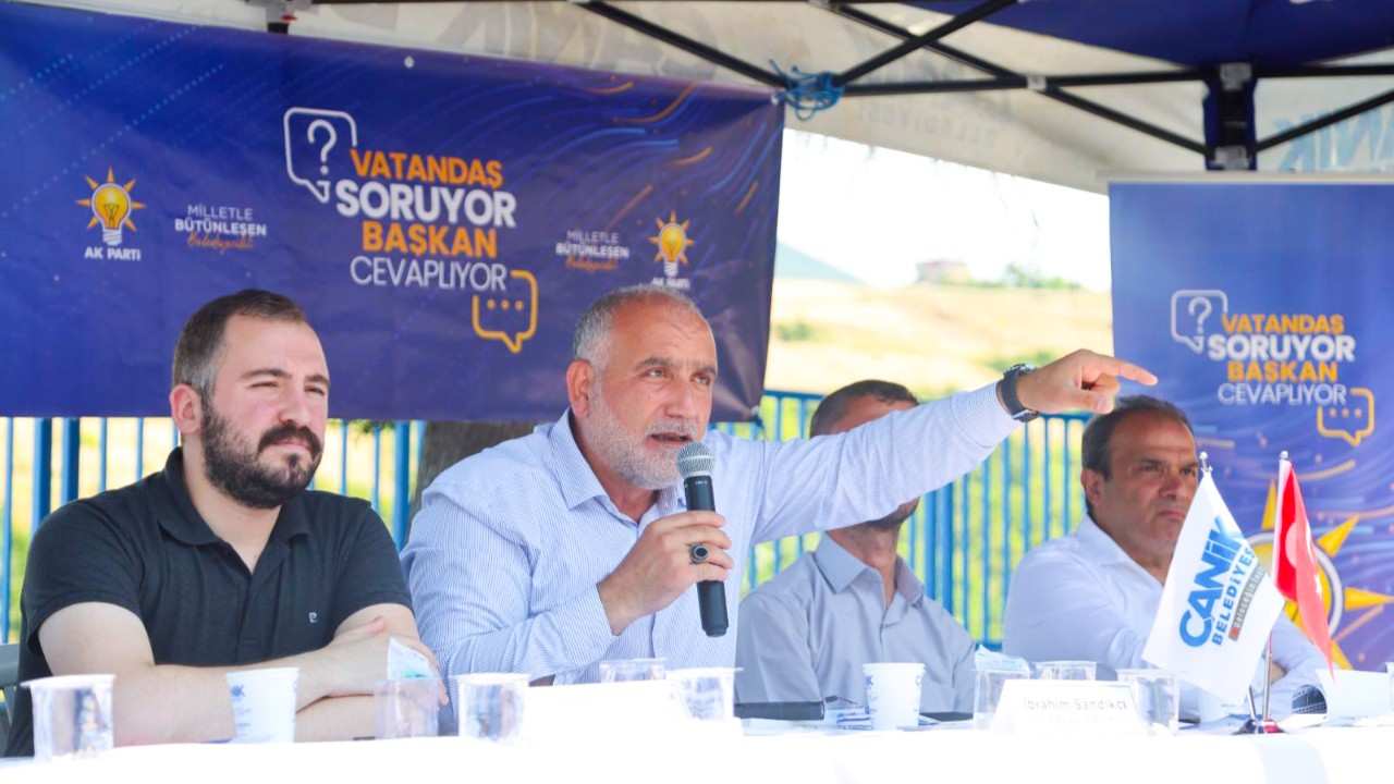 Başkan Sandıkçı Toptepe'de: Vatandaşların Taleplerini Dinledi
