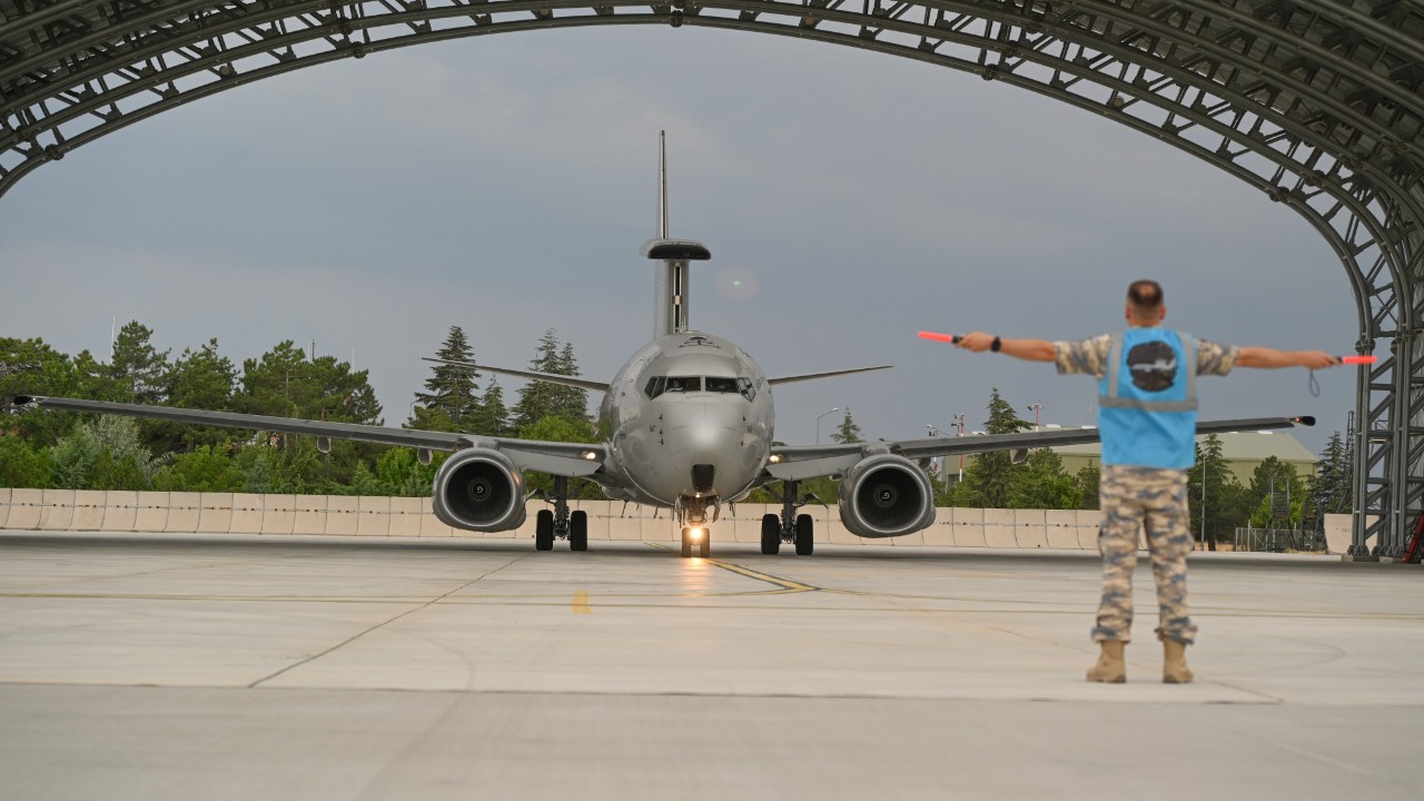 HİK Uçağı NATO Liderler Zirvesi'nde Görevini Tamamladı