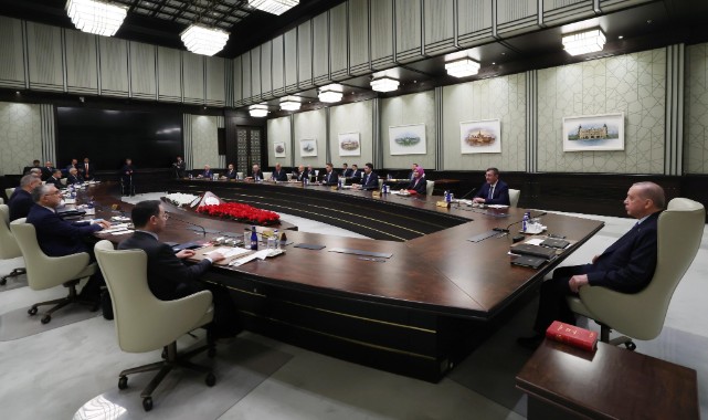 Kabine, Cumhurbaşkanı Erdoğan Başkanlığında Toplanıyor: Gündemde NATO, Güvenlik ve Ekonomi Var