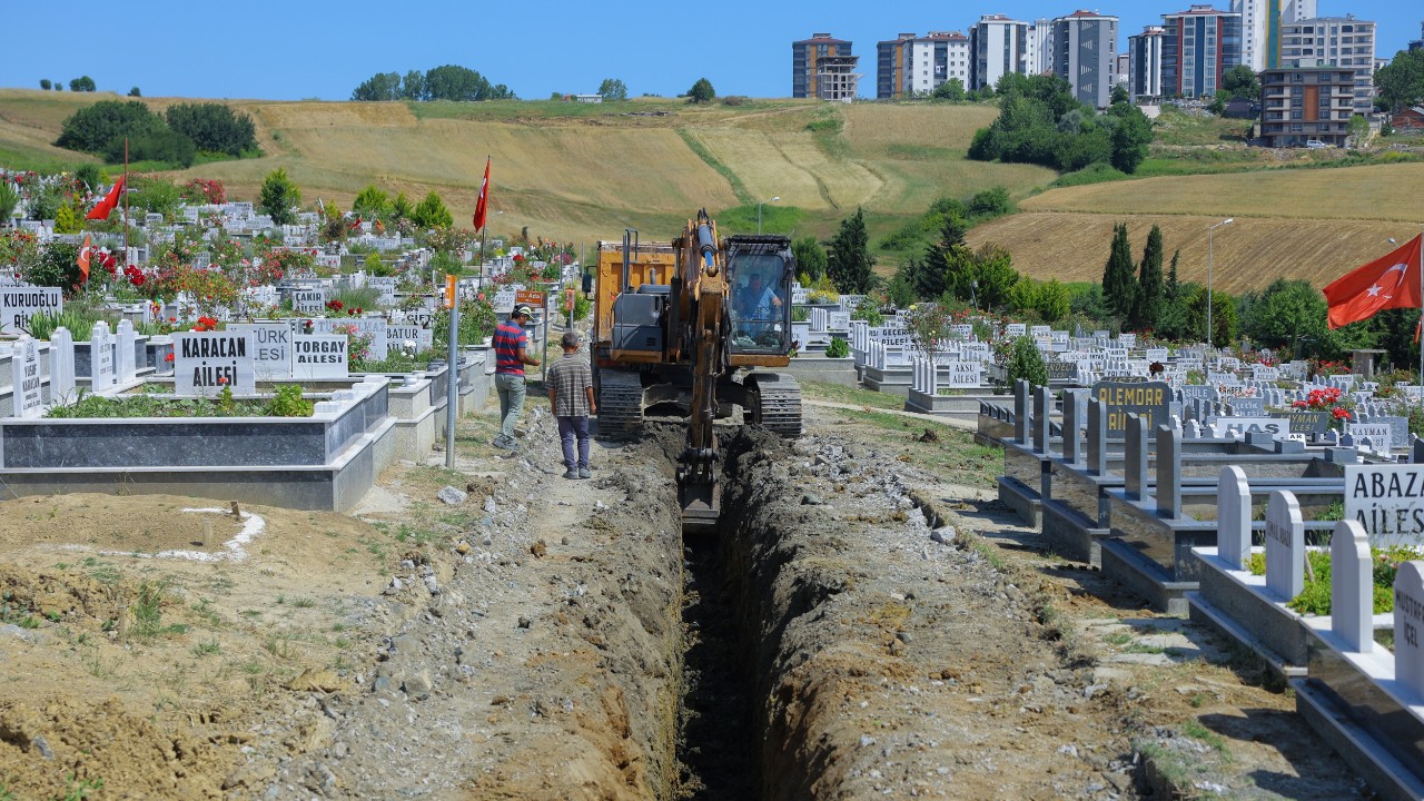 Samsun Büyükşehir'den Derecik Mezarlığı'nda Heyelan Sonrası Güçlendirme Çalışmaları Sürüyor