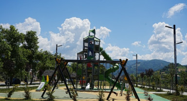 Samsun Büyükşehir’den İlçelere Yeni Parklar