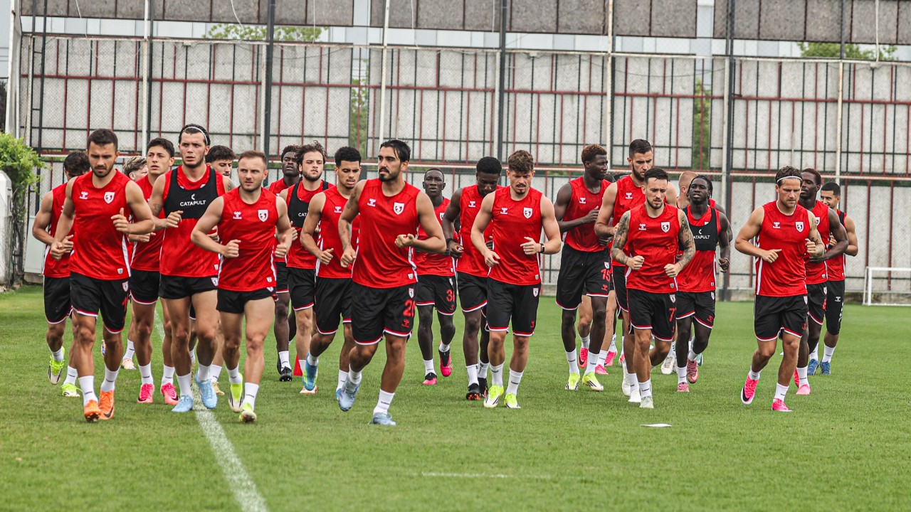 Samsunspor'da Yeni Sezon Mesaisi Sürüyor